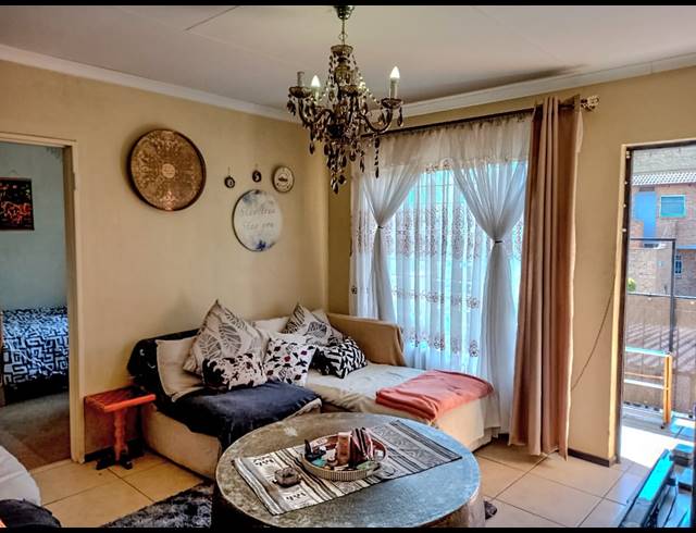 2 BEDROOM APARTMENT FOR SALE IN HONEYPARK